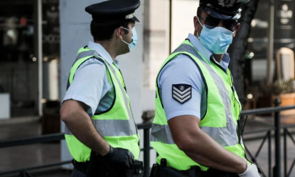 «Καταιγίδα» προστίμων από την ΕΛ.ΑΣ Παραμονή Χριστουγέννων